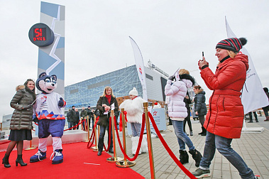 В ПАРКЕ ЛЕГЕНД ОТКРЫЛИ СТЕЛУ ОБРАТНОГО ОТСЧЕТА ЧЕМПИОНАТА МИРА ПО ХОККЕЮ 2016